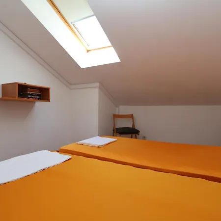 Simple -no Parking * Makarska