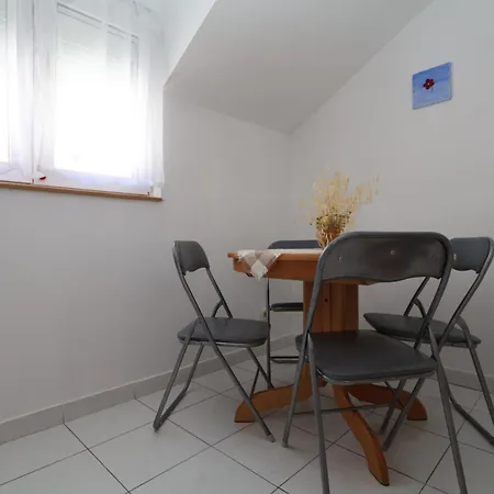 Simple -no Parking *