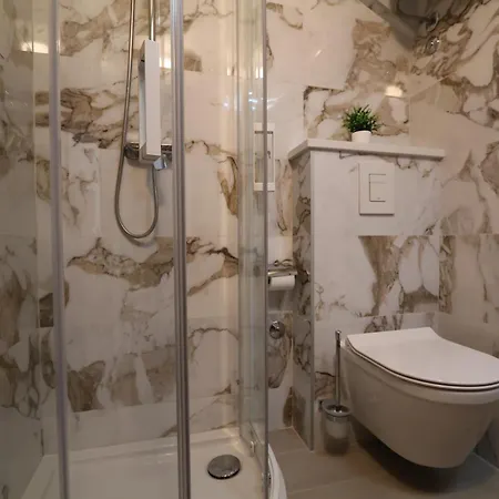 Appartement Simple -no Parking Makarska