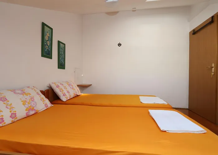 Simple -no Parking * Makarska