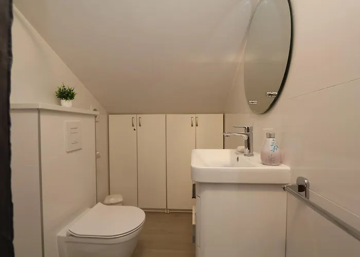 Simple -no Parking Lägenhet