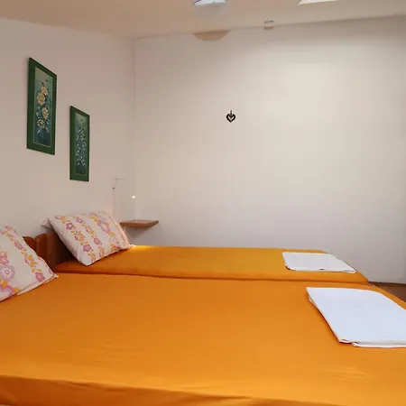 Simple -no Parking * Makarska