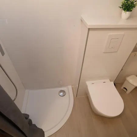 Simple -no Parking * Makarska